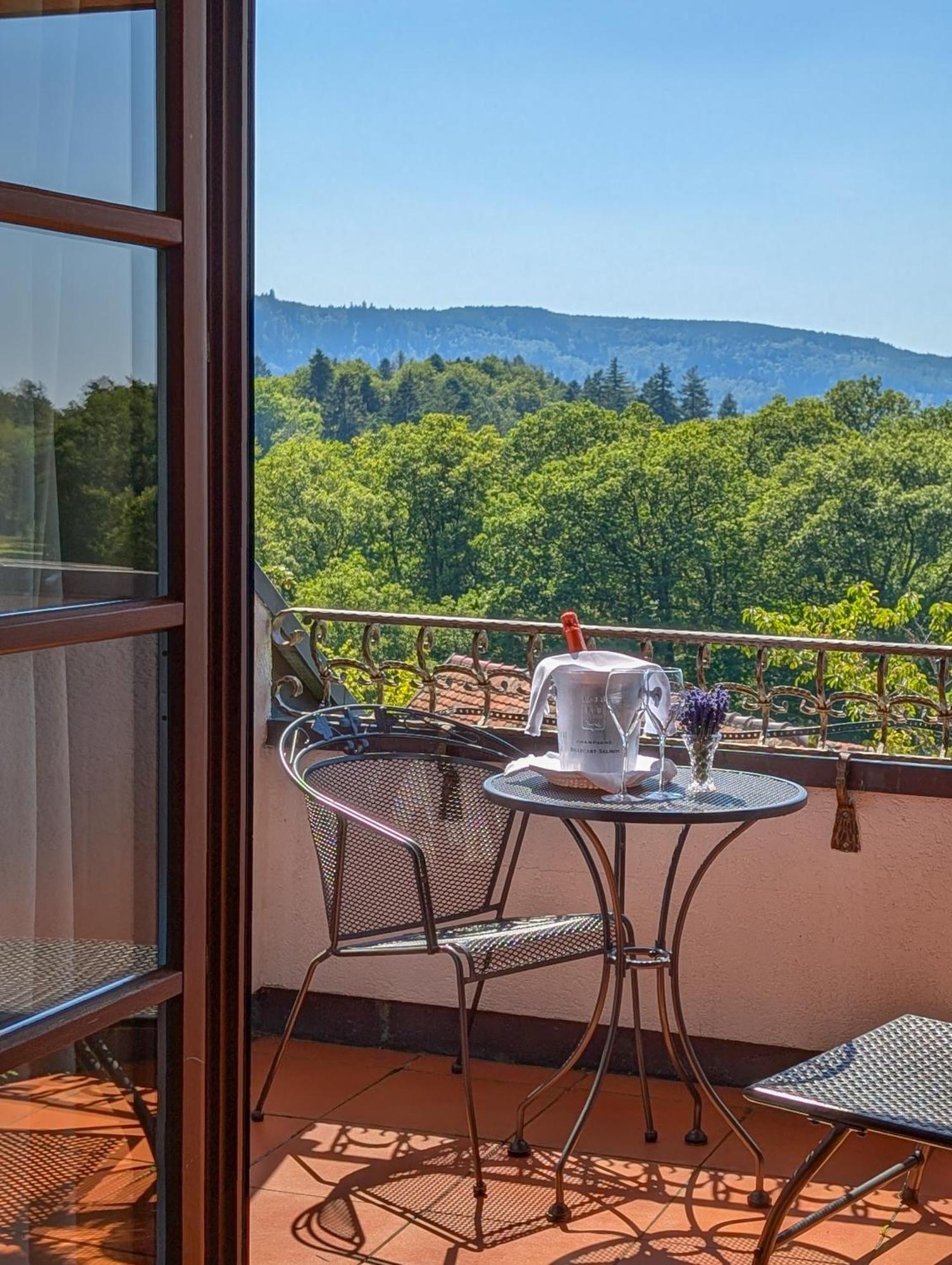 Hotel Restaurant Vinothek Lamm Bad Herrenalb Esterno foto